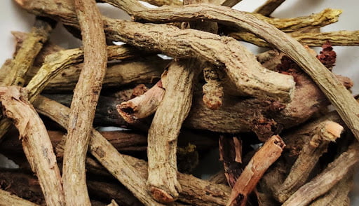 MANJITTI VER / MANJISHTA / INDIAN MADDER ROOT